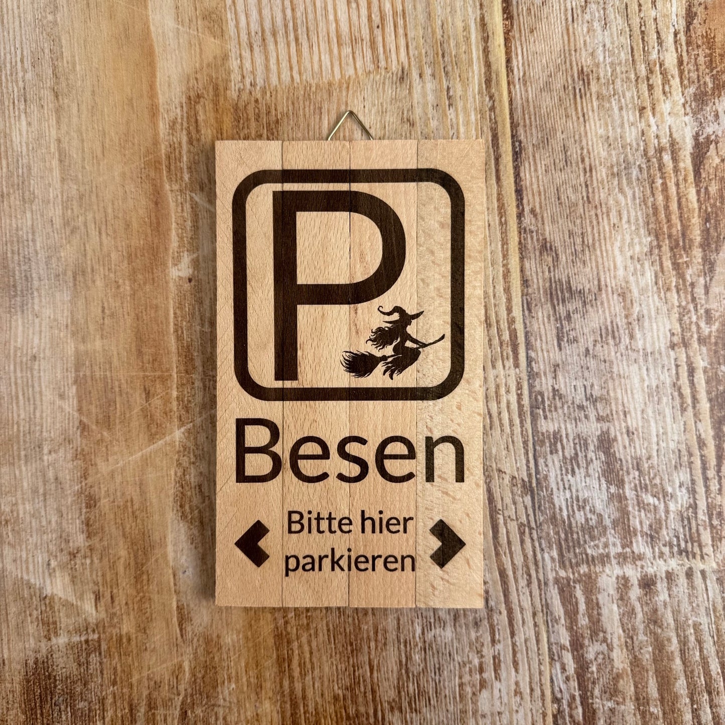 Schild Besenparkplatz
