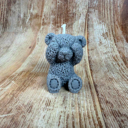 Bärli Kerze - Augen zu